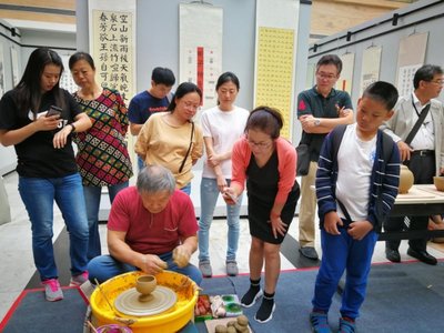 “一带一路”艺术行陶艺文化交流活动 中日韩陶艺大师现场制作交流